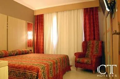 Hotel Faro Salazon