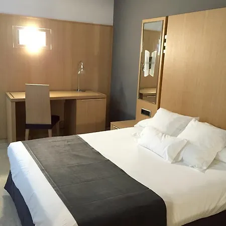 Отель Faro Salazon 3*