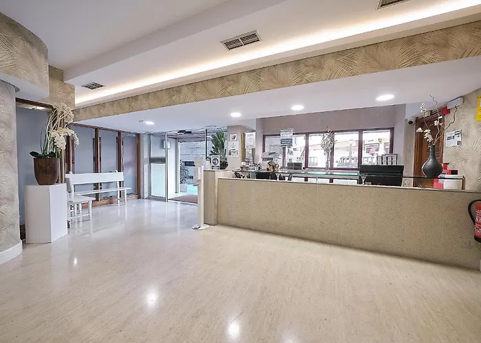 法鲁萨拉松酒店 桑亨霍